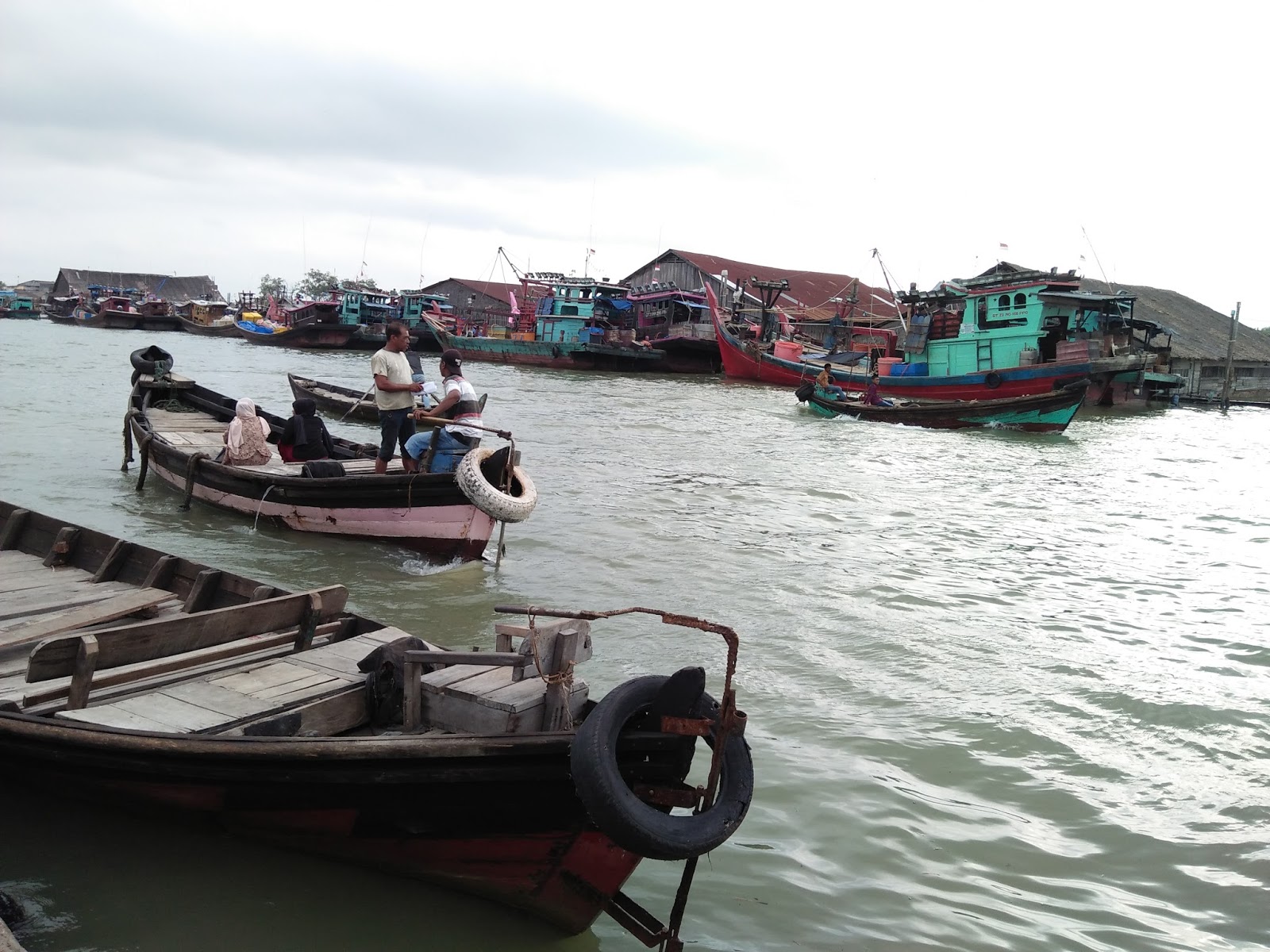 Nelayan di Tanjung Tiram Nelayan di Tanjung Tiram