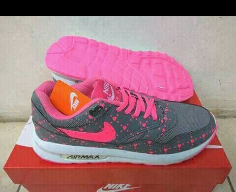 Sepatu Sepatu Nike Warna Biru Pink Harga 180000