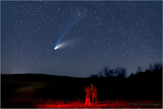 Velká kometa Hale-Bopp v roce 1997. Foto: Jerry Lodriguss.