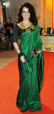 Kangana Ranaut in a tradicional green sari sexy