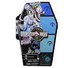 Monster High Frankie Stein Skulltimate Secrets, Fearidiscent Doll