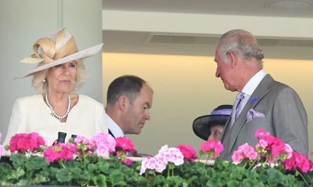 The Countess wore a floral skirt by Suzannah, and white blouse by ARossGirl x Soler. The Duchess wore a chiffon dress by Fiona Clare