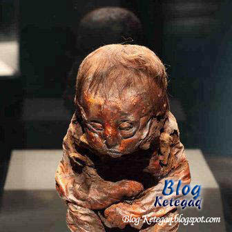 Mumia bayi dari Peru