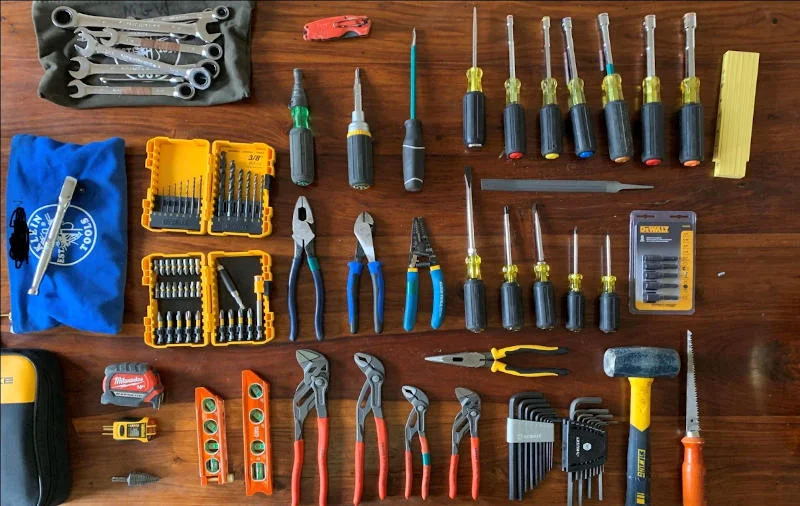 electrician tools