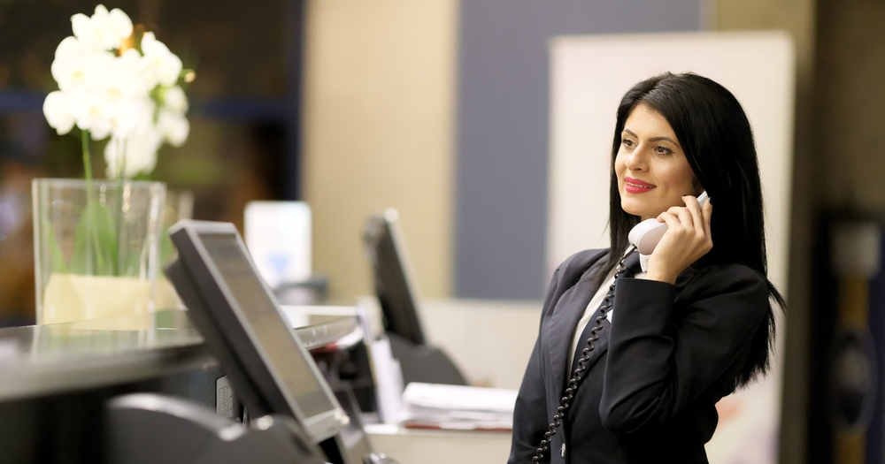 فندق 4 نجوم يرغب بتعيين موظفين لوظيفة (استقبال) Receptionist بدي وظيفة