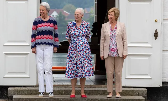 Queen Anne-Marie of Greece and Princess Benedikte of Denmark accompanied Queen Margrethe. Princess Benedikte wore a color-full sweater