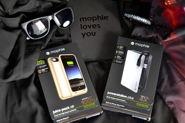 http://www.syriouslyinfashion.com/2015/10/mophie-juice-pack-battery-case.html