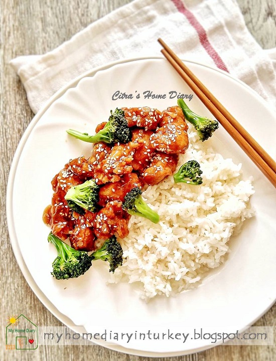 Easy General Tso's Chicken Recipe| Çitra's Home Diary. #chiinesefood #asianfoodrecipe #chickenrecipe #takeaway #homecooking #sweetandsourchicken #generaltsochicken