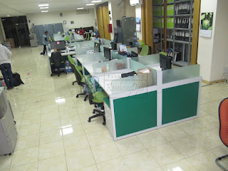 Meja Partisi Kantor Custom Sesuai Pesanan