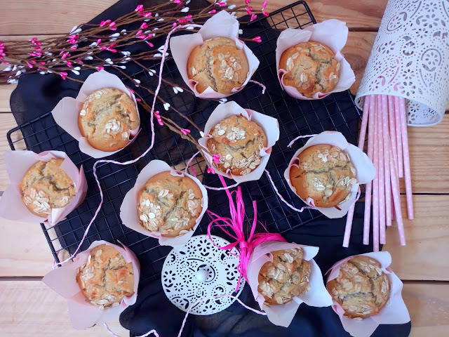 Receta de muffins de coco y plátano. Aprovechamiento, reciclaje, coconut, banana, desayuno, merienda, postre, breakfast recipe Horno Cuca