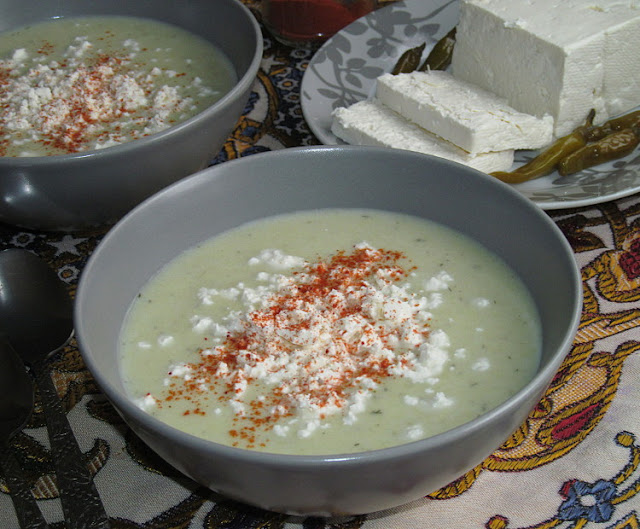 Суп-пюре из лука порея по-турецки (Pırasa çorbası)