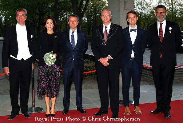 Crown Princess Mary wore Prada Pleated printed silk-voile midi skirt and Stella blazer for DTU party at Lyngby Campus