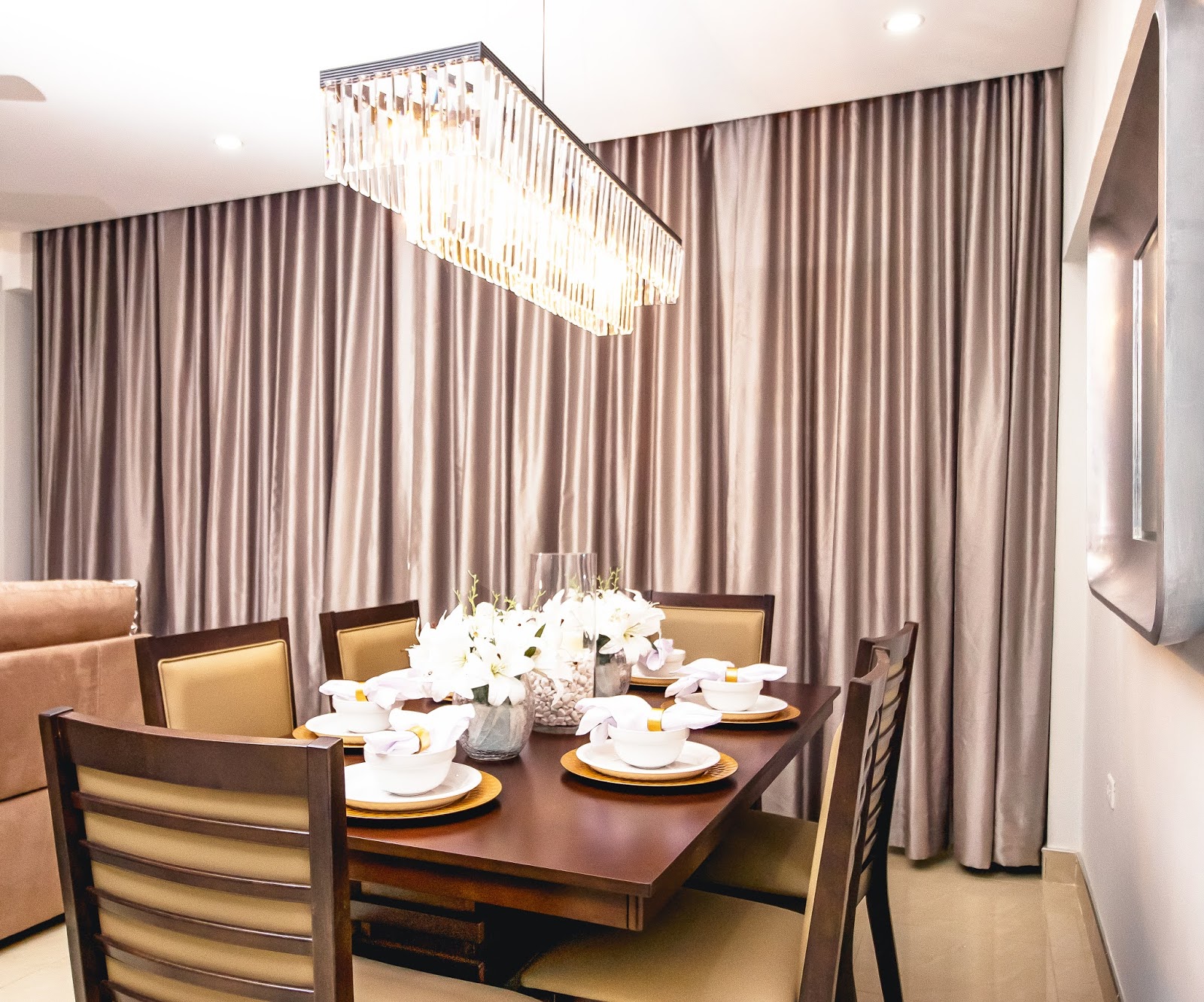 Luxurious Dining Room Lighting