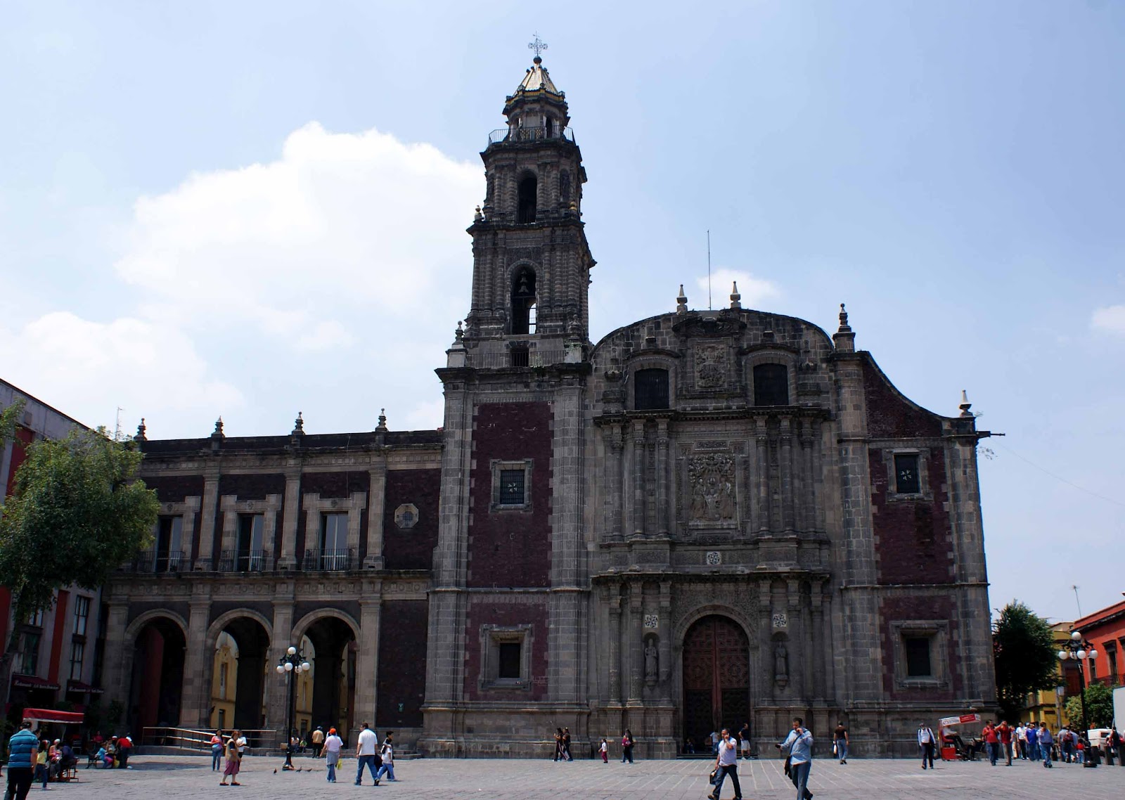 Plaza de Santo Domingo Plaza de Santo Domingo