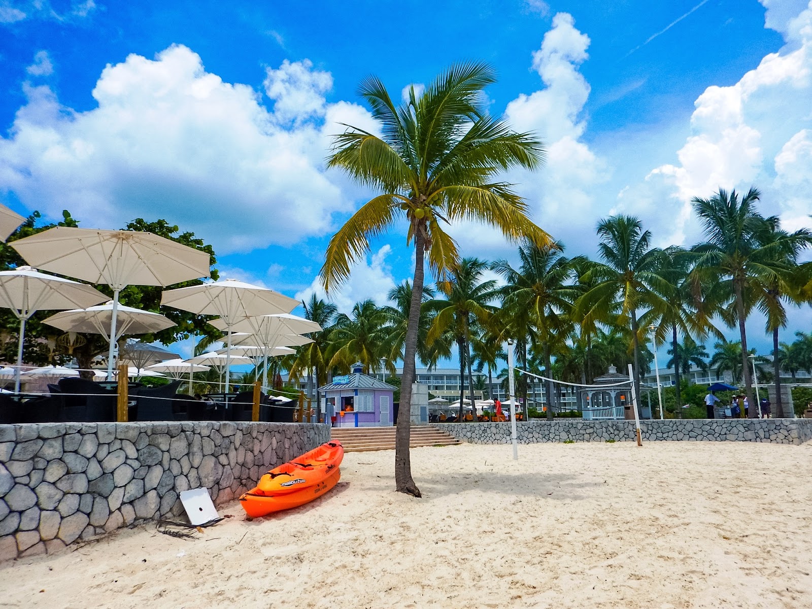 lucayan beach