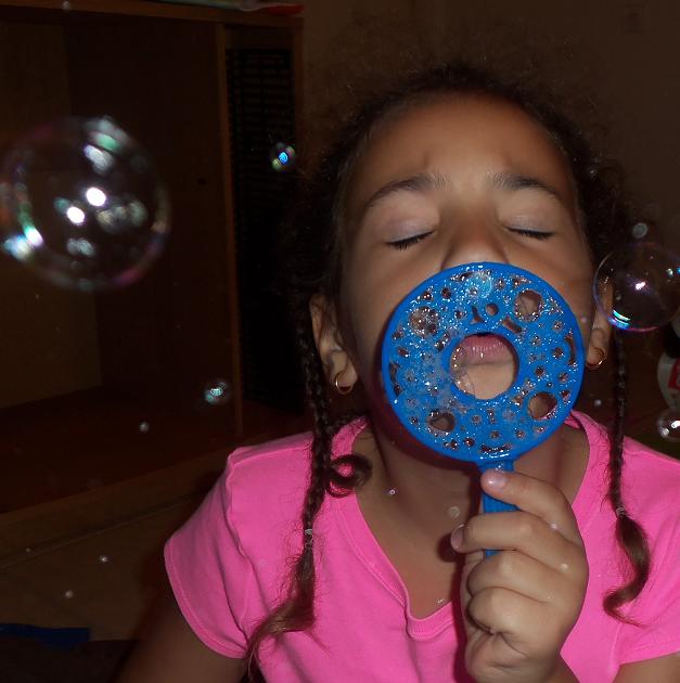 Family Entertainment in North Texas Bubble Lady in Frisco. TX