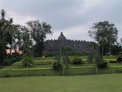 Estupa de Borobudur - Java - Indonésia