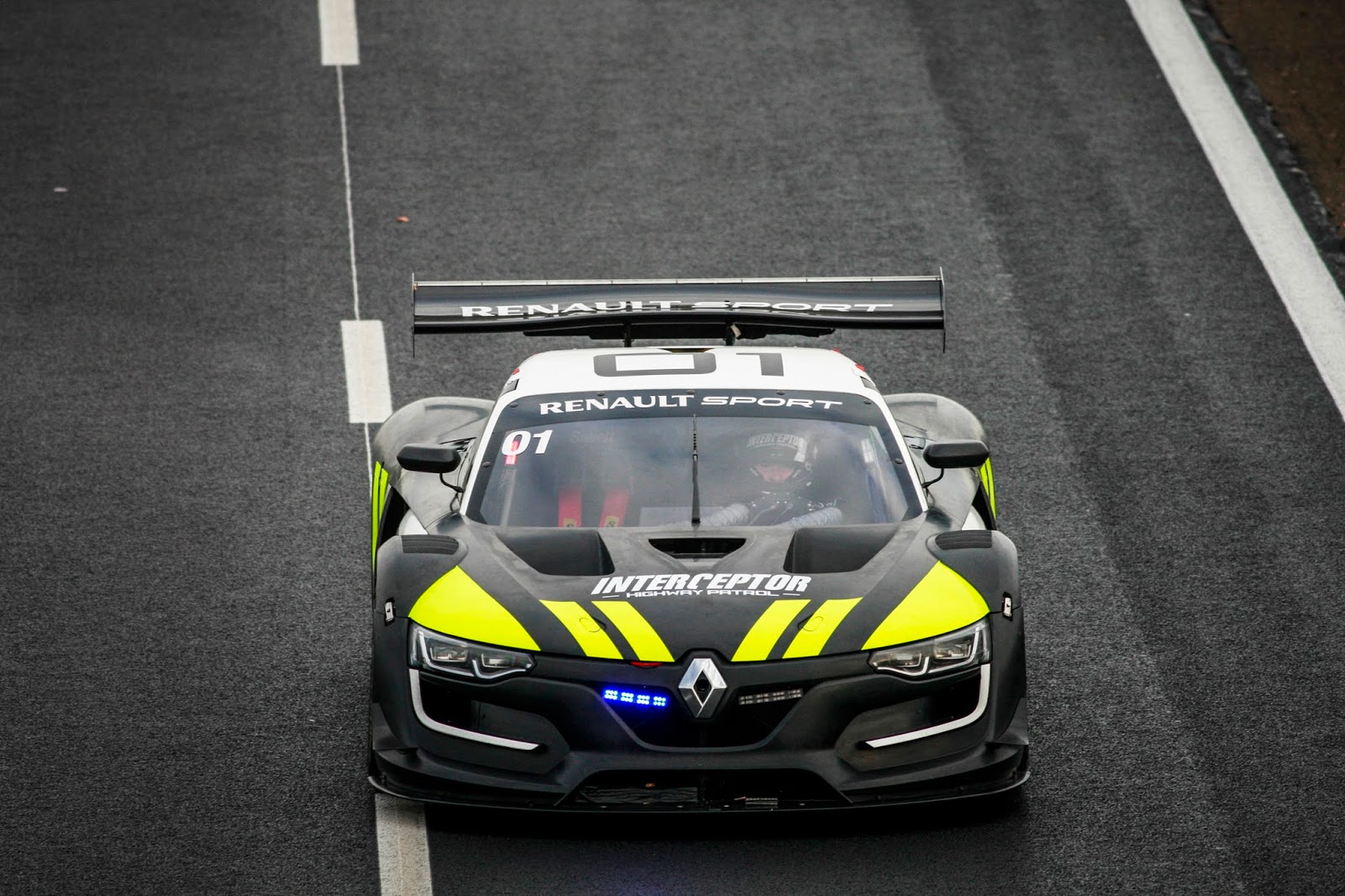 Renault rs01 ночь
