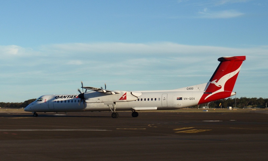 Central Queensland Plane Spotting Bombardier Challenger 300 Bizjet N167RD now at Bundaberg Airport