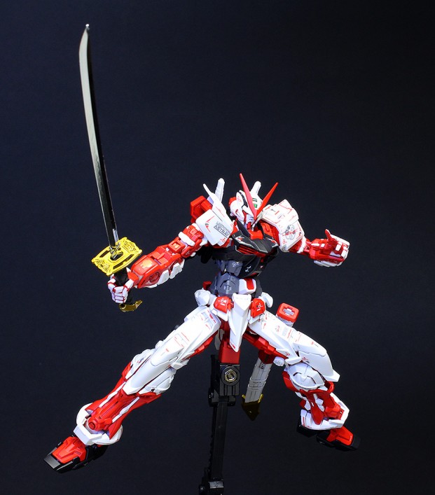 Painted Build: RG 1/144 Gundam Astray Red Frame