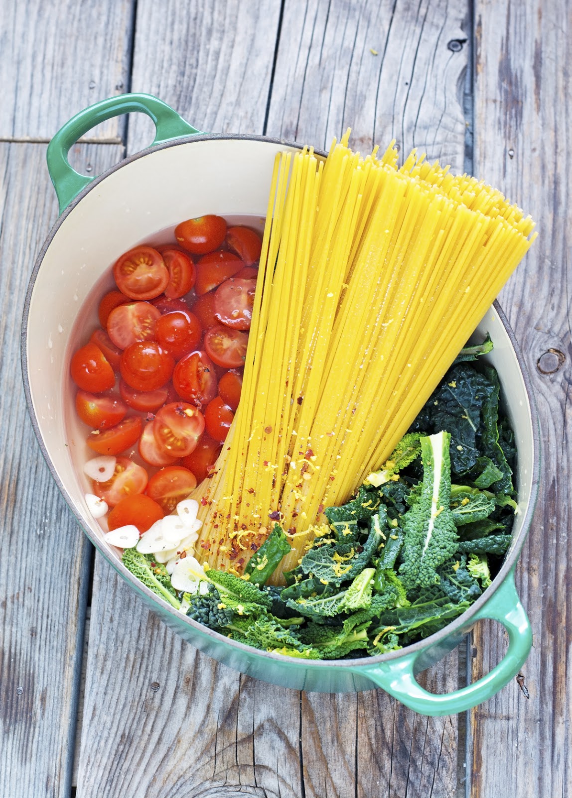 The Iron You OnePot Spaghetti with Kale and Cherry Tomatoes
