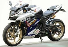 MODIFIKASI HONDA CBR 250 RR  TERBARU DAN KEREN