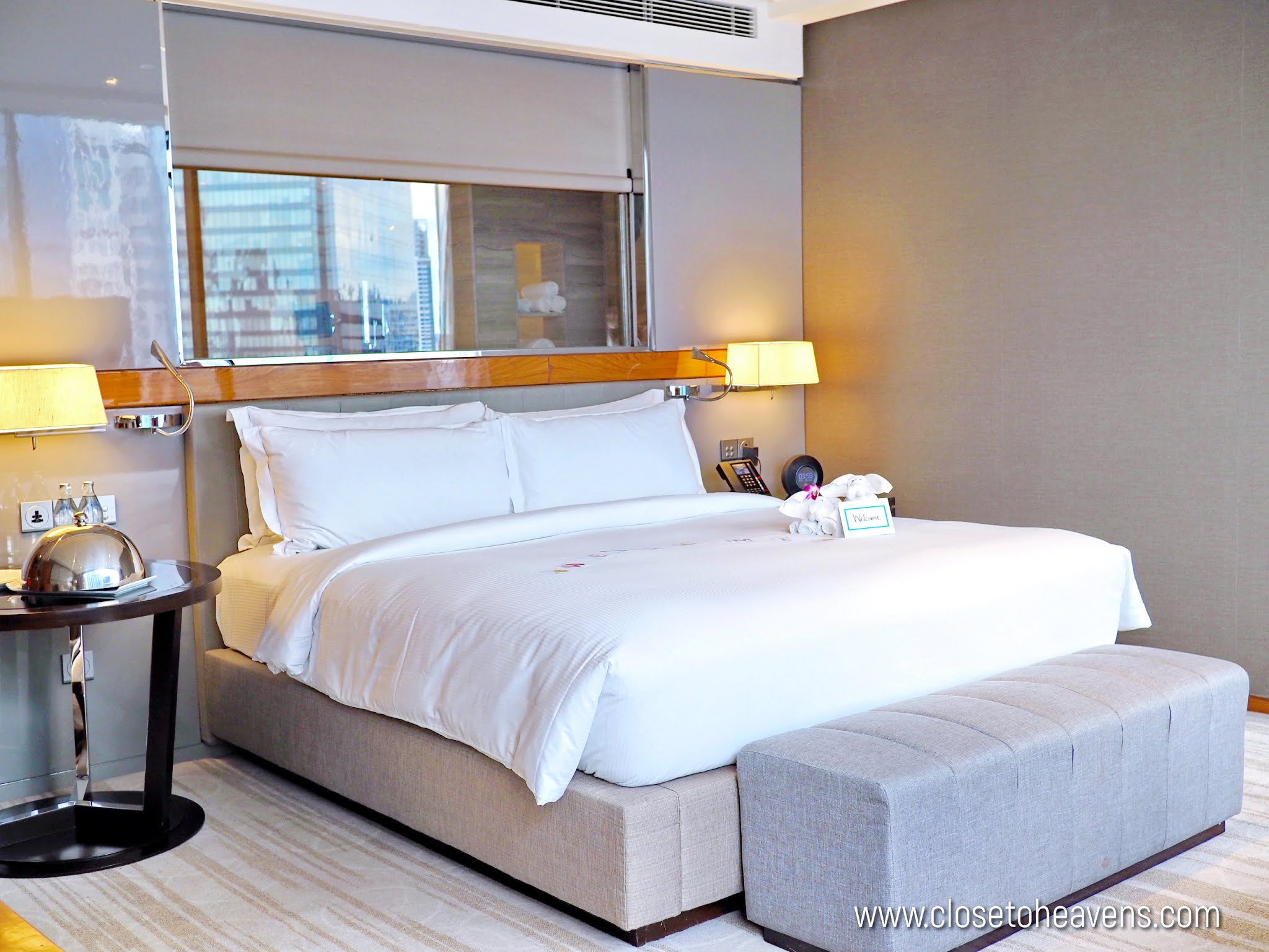 Hilton Sukhumvit Bangkok ห้องพัก + บุฟเฟ่ต์อาหารเช้า