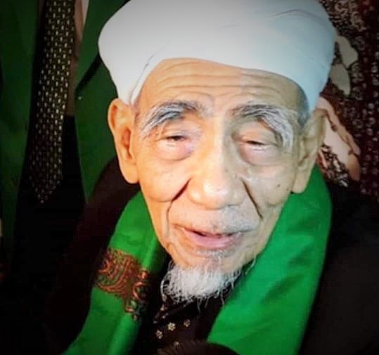 KH. Maimun Zubair Sang Legenda Pesantren Indonesia