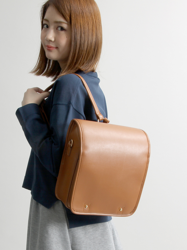 Around The World Wego ランドセル型リュック