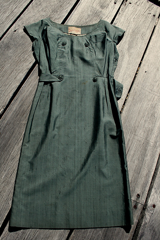 Up Sew Late Taking on a Vintage Dress