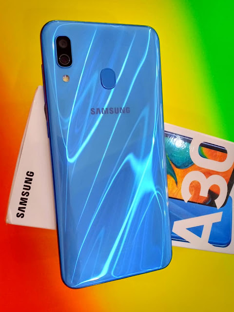 Samsung A30 spesifikasi
