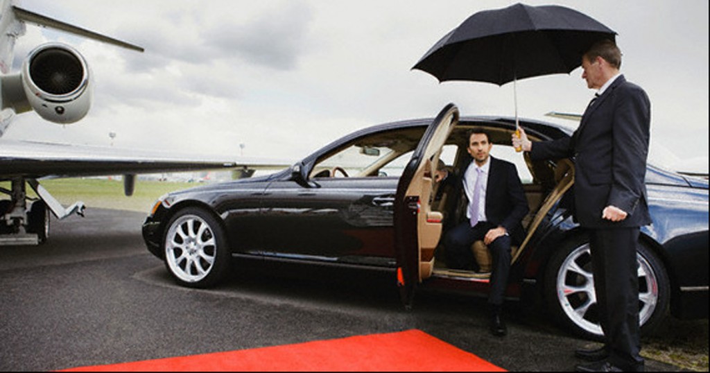 Top Occasions Worthy of Hiring Luxury Car Airport Transfers