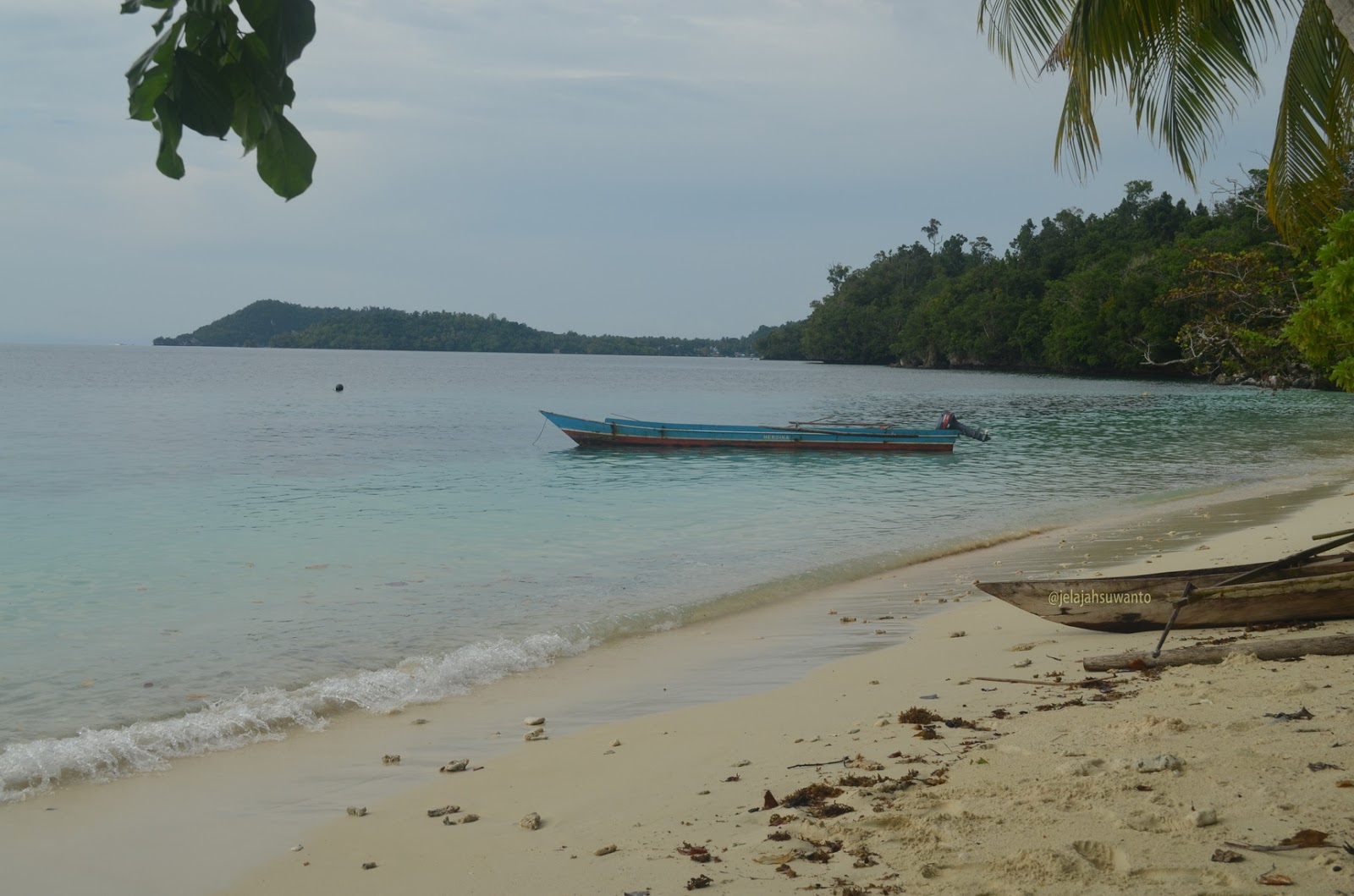 Pantai Batu lima Homestay, Raja Ampat Ⓒjelajahsuwanto