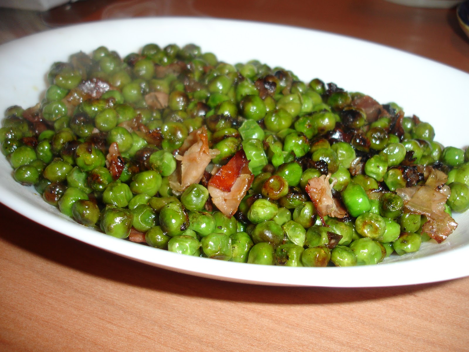 PISELLI AL PROSCIUTTO E CIPOLLA Viaggio e Assaggio