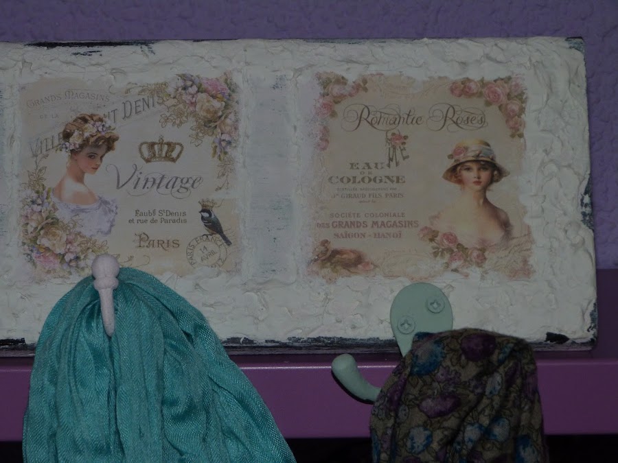 isabelvintage-vintage-perchero-tabla-madera-papel scrap