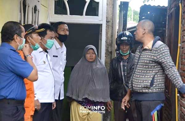 Wawako Padang Panjang, Asrul Kunjungi Korban Kebakaran di Tanah Bato