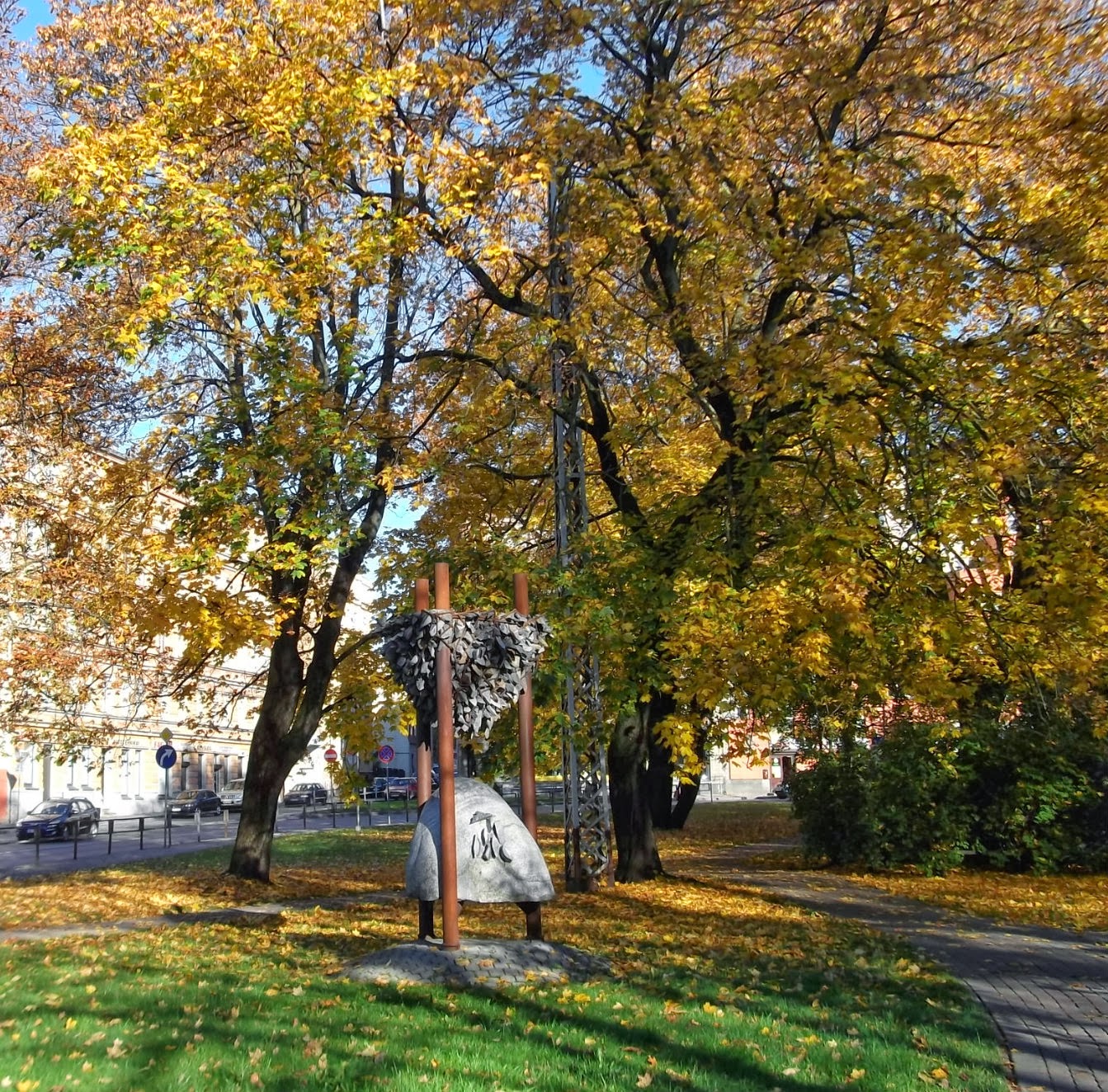 осенняя, д. осень в риге фото. улица осенняя 30 москва. осенняя улица 30. осенняя д 14.