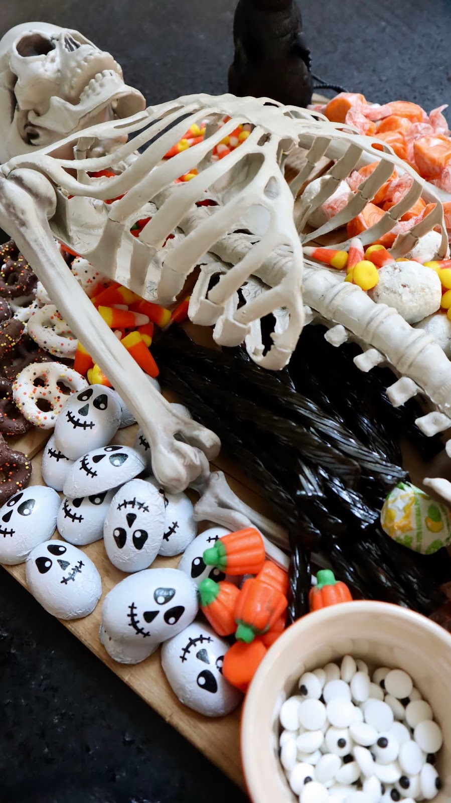 My Sweet Savannah how to create a Halloween dessert board