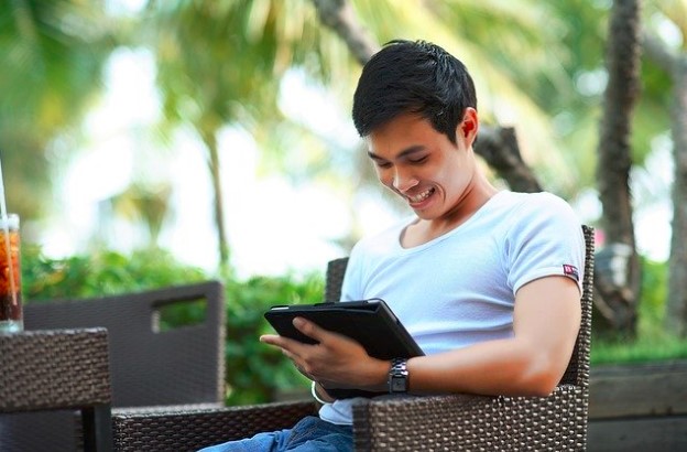 Cara Menghasilkan Uang dari Internet dengan Mudah, Cepat dan Tanpa Modal Bagi Pemula Cara Menghasilkan Uang dari Internet dengan Mudah, Cepat dan Tanpa Modal Bagi Pemula