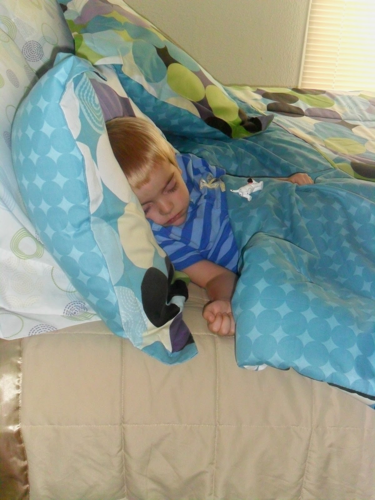 Bits and Pieces From My Life How Do You... Keep A Toddler in Bed?