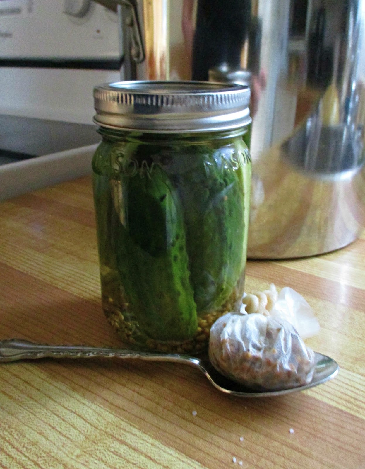 Hot and Cold Running Mom Just my Stuff Easy Small Batch Dill Pickles