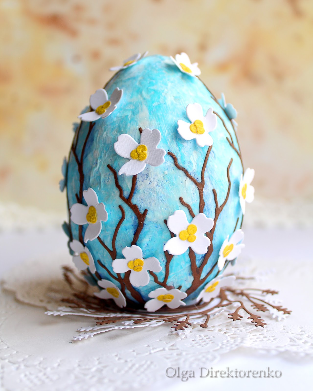 Building Your World Easter Egg Decoration