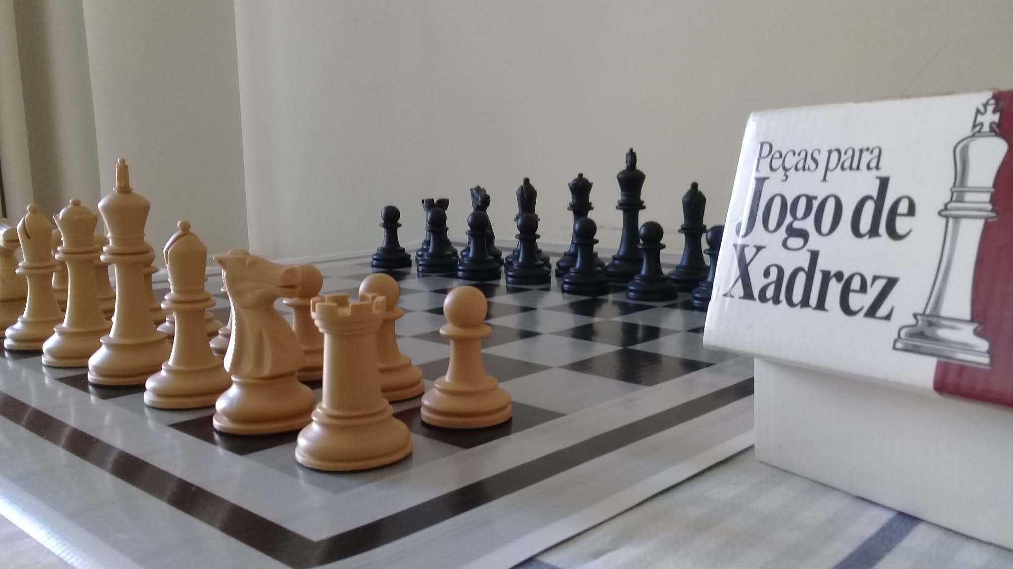 Clube do Tabuleiro de Campinas: Xadrez - Versão caseira !