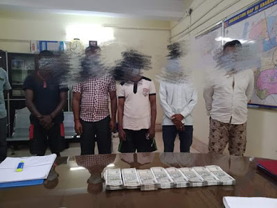 SBI ATM Caught With Thief RS 7,88500 SBI ATM Caught With Thief RS 7,88500