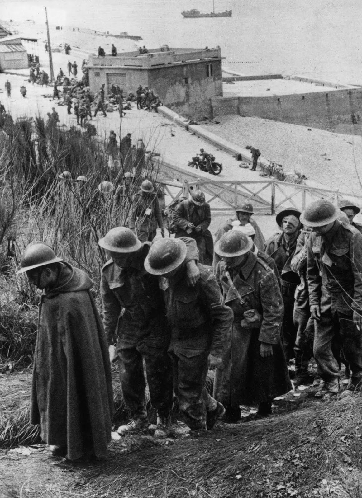 French troops are taken prisoner by the Germans at Dunkirk.