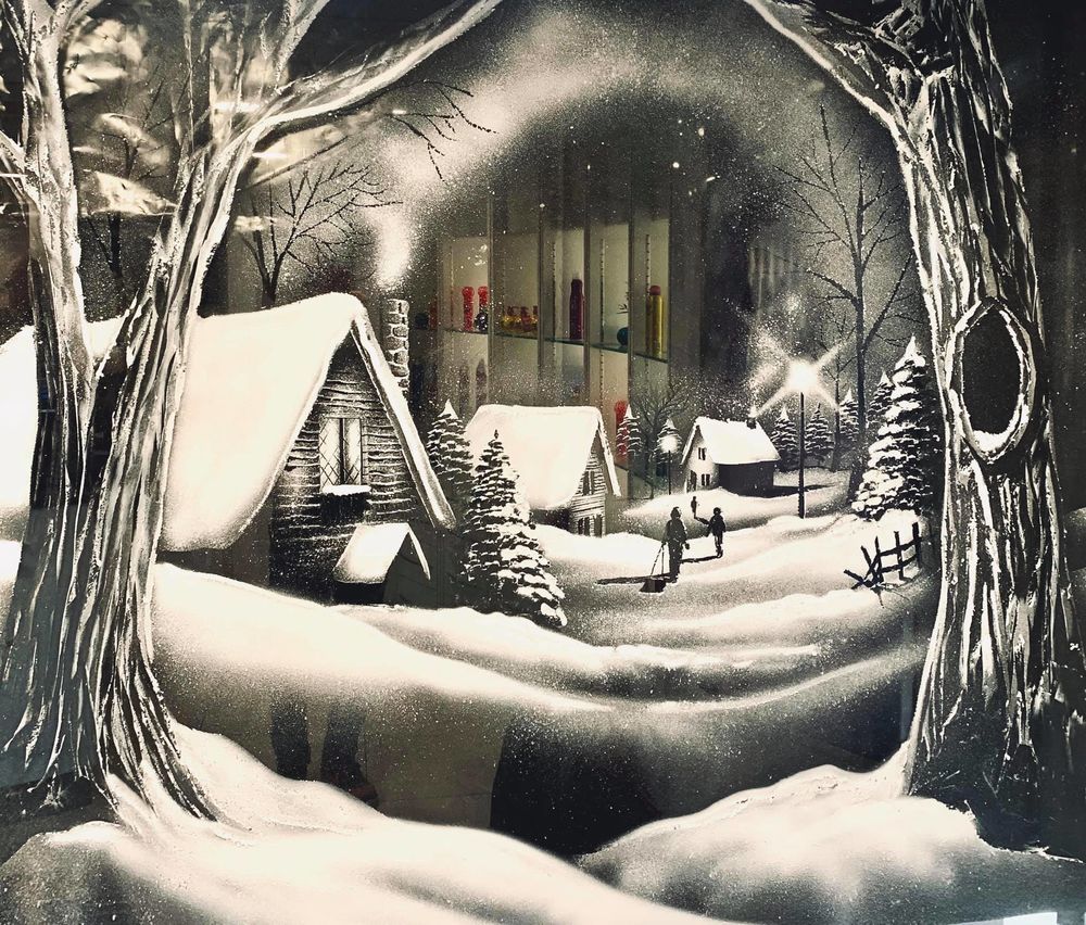 окно рисунок. новогодняя роспись окон. искусственный снег для рисования. рисование искусственным снегом на окне. как рисовать снегом на стекле.