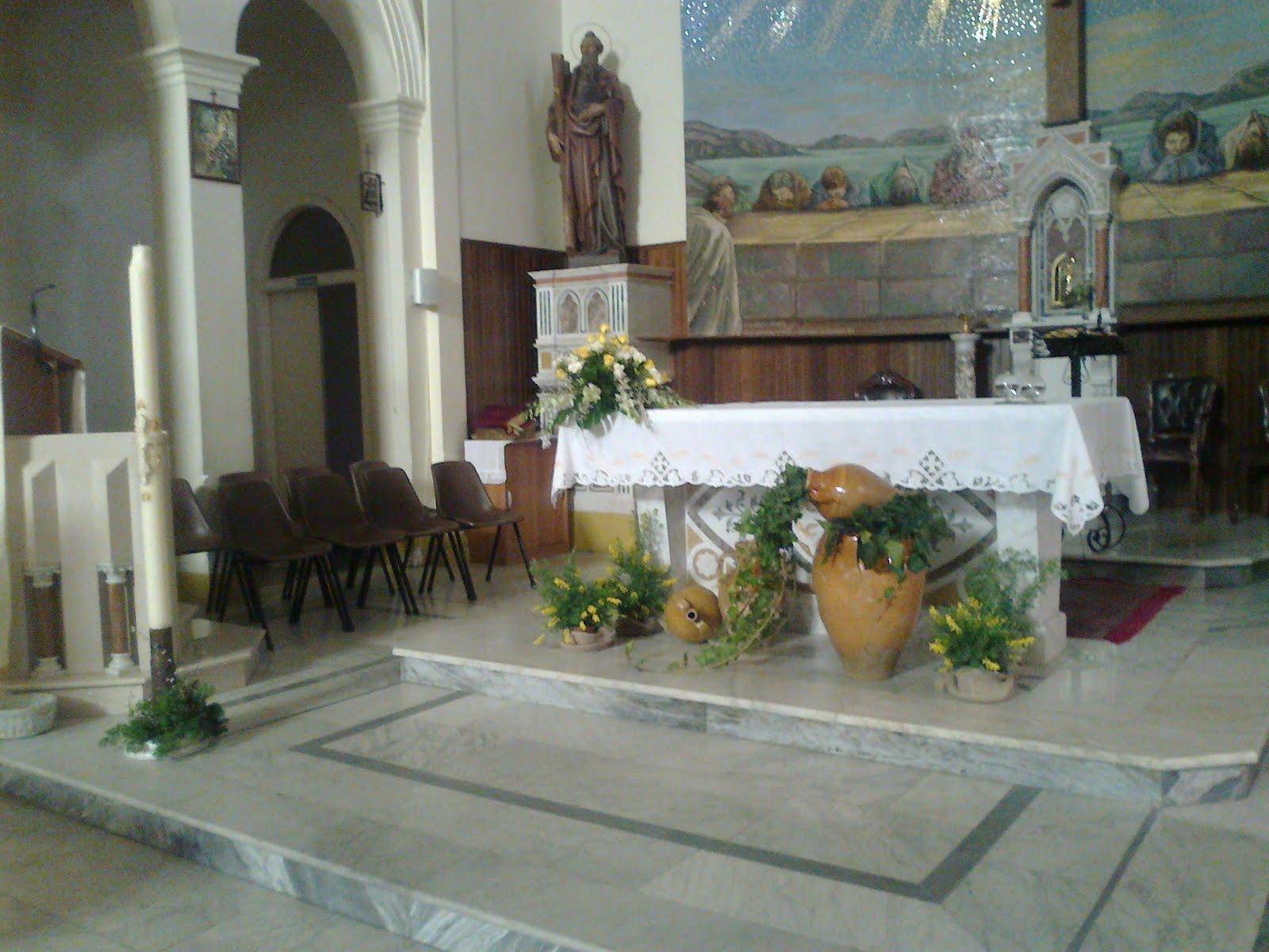 Parrocchia S. Andrea: addobbi altare per veglia pasquale