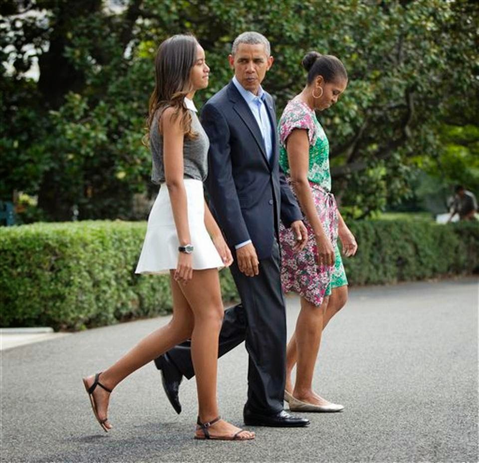 16-Year-Old Malia Obama Now As Tall As President Obama, Taller Than Her Mot...