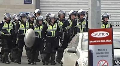 Cerca de 300 reclusos fazem motim em prisão de alta segurança na Austrália