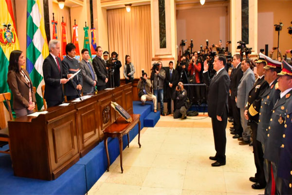 Lanchipa juró ante Morales y Garcia en la Vicepresidencia en octubre de 2018 por un mandato de seis años / ARCHIVO RED ACLO